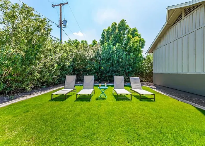 Holiday home Sunny Daze In Old Town - Heated Pool *