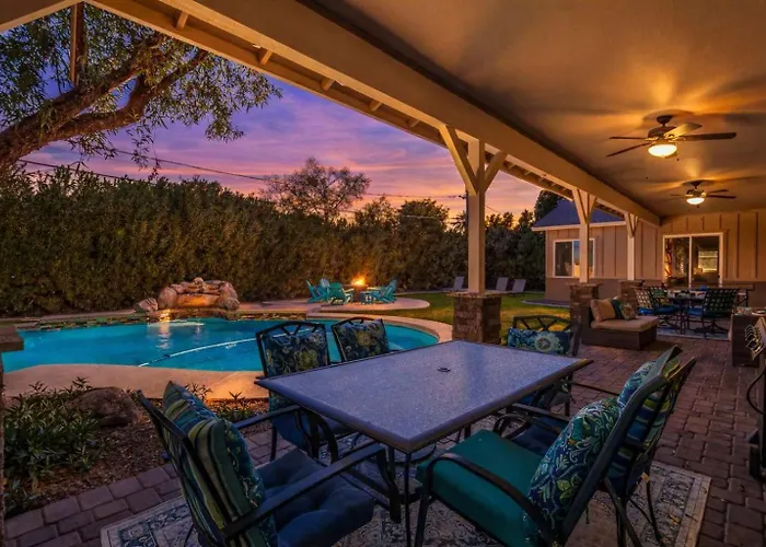 Sunny Daze In Old Town - Heated Pool Holiday home *